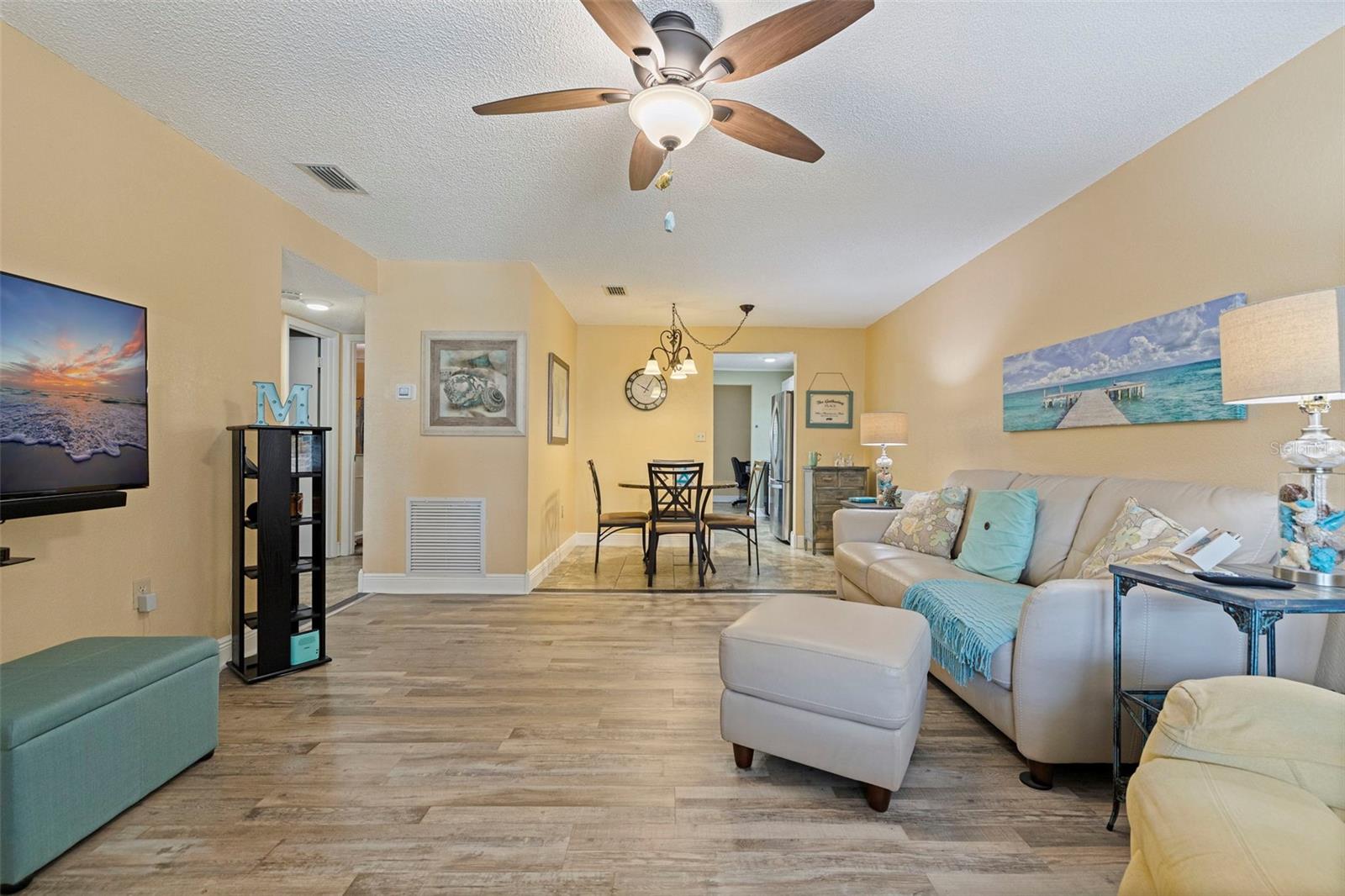 Image 13 of 52 For 10035 63rd Avenue N 23