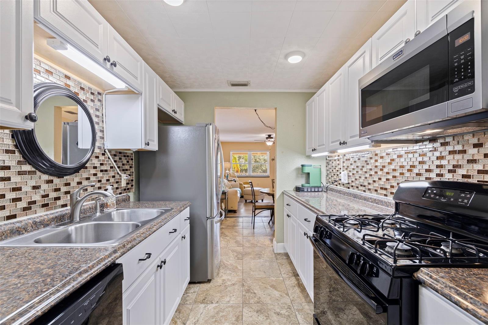 Image 16 of 52 For 10035 63rd Avenue N 23