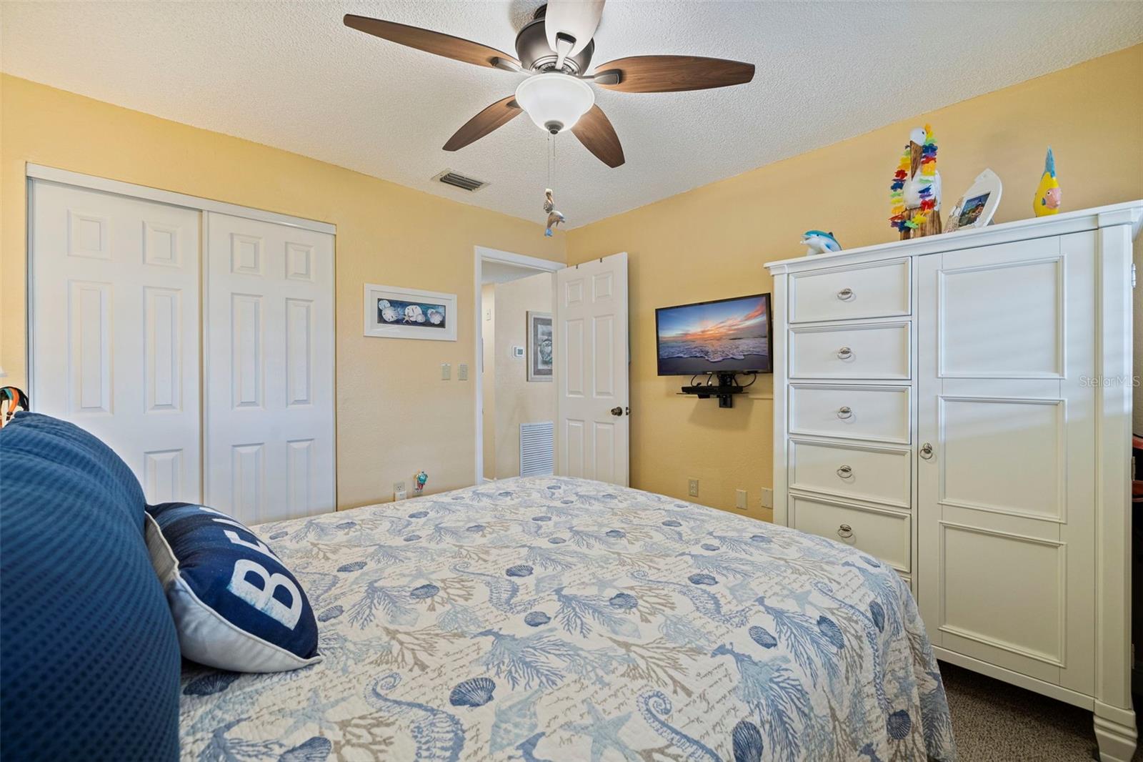 Image 24 of 52 For 10035 63rd Avenue N 23