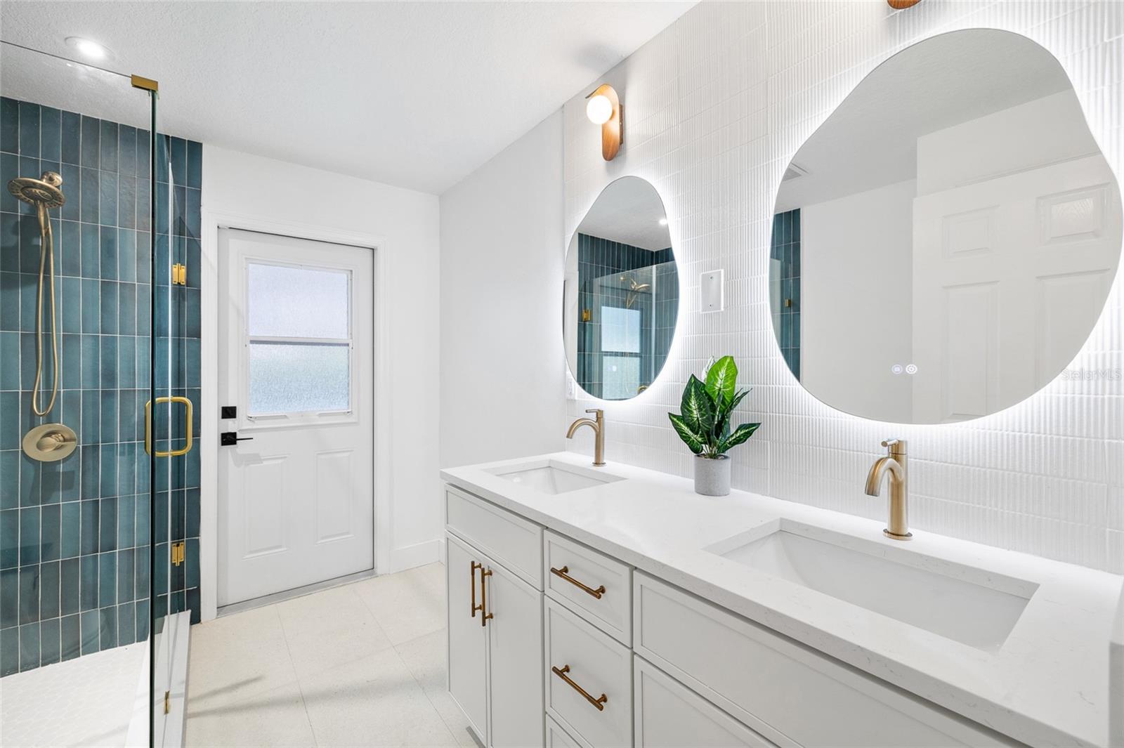 Image 35 of 68 For 13310 Golf Crest Circle