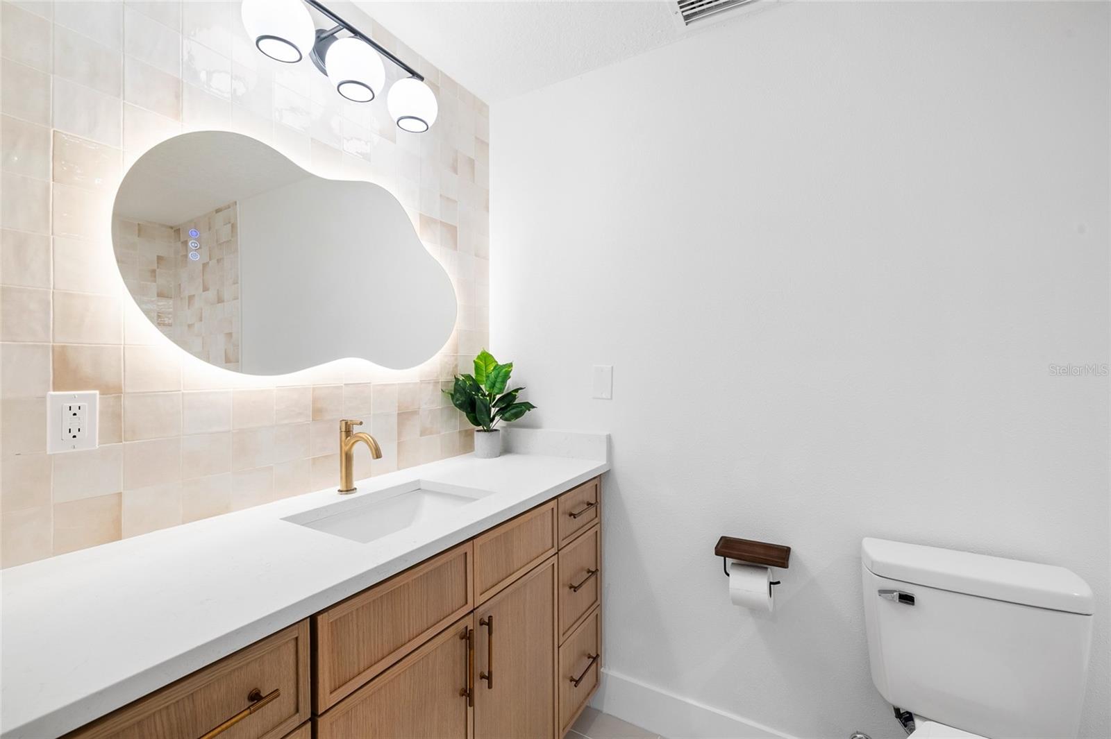 Image 38 of 68 For 13310 Golf Crest Circle