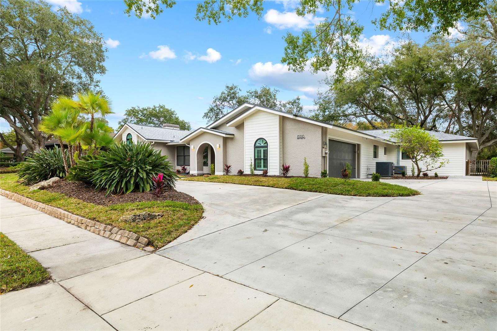 Image 5 of 68 For 13310 Golf Crest Circle