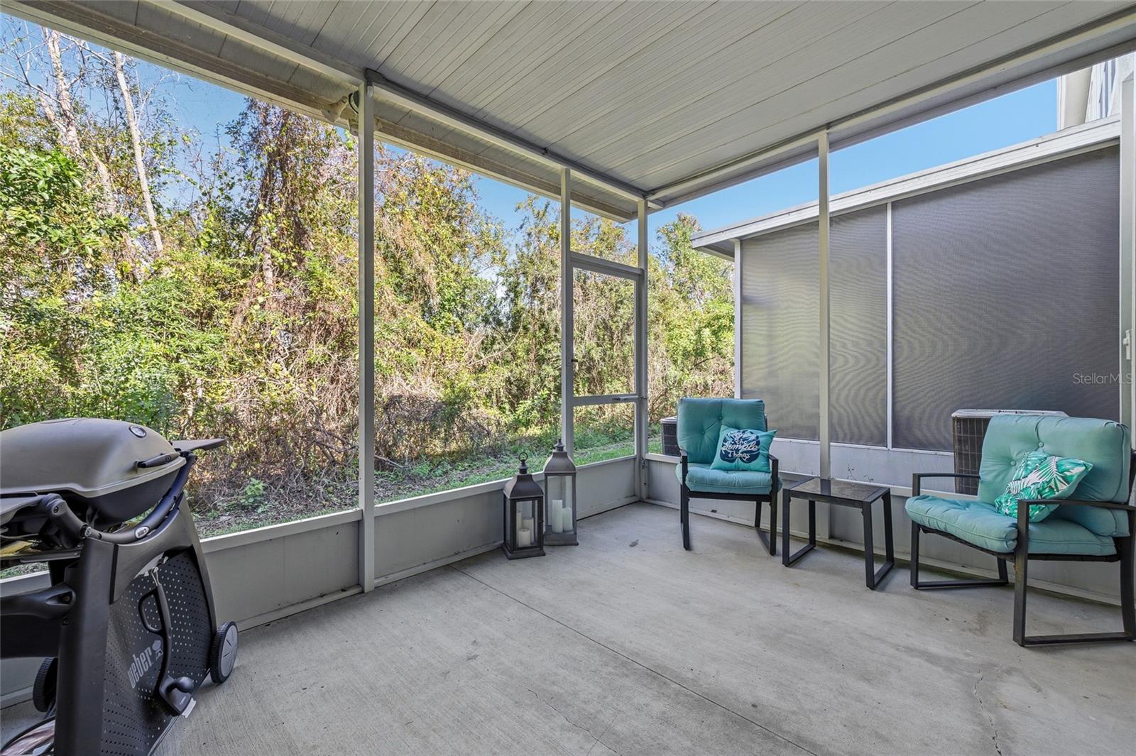 Image 28 of 43 For 952 Vista Cay Court