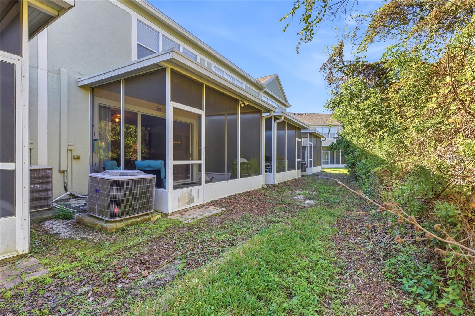 Image 30 of 43 For 952 Vista Cay Court