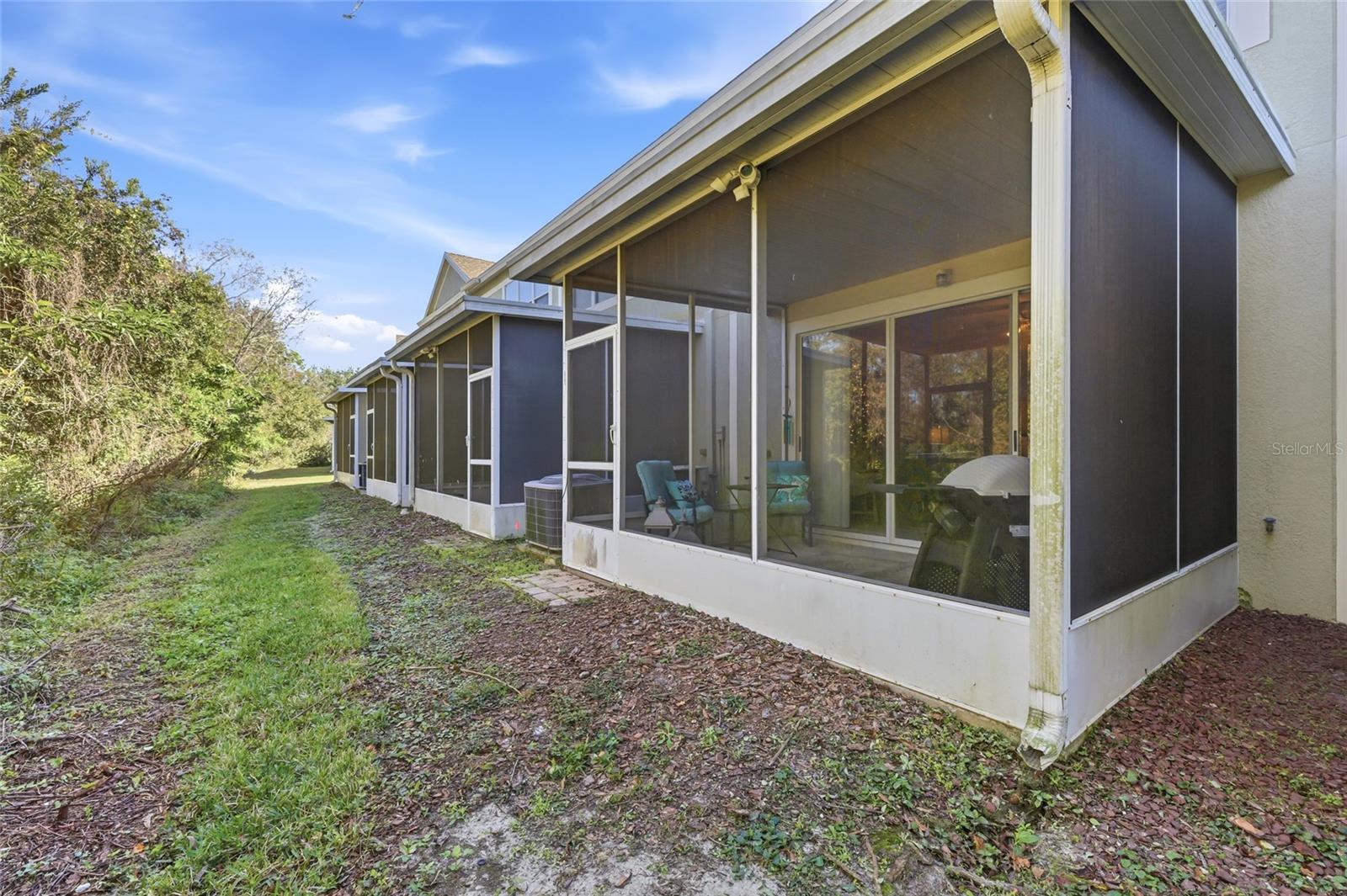 Image 31 of 43 For 952 Vista Cay Court