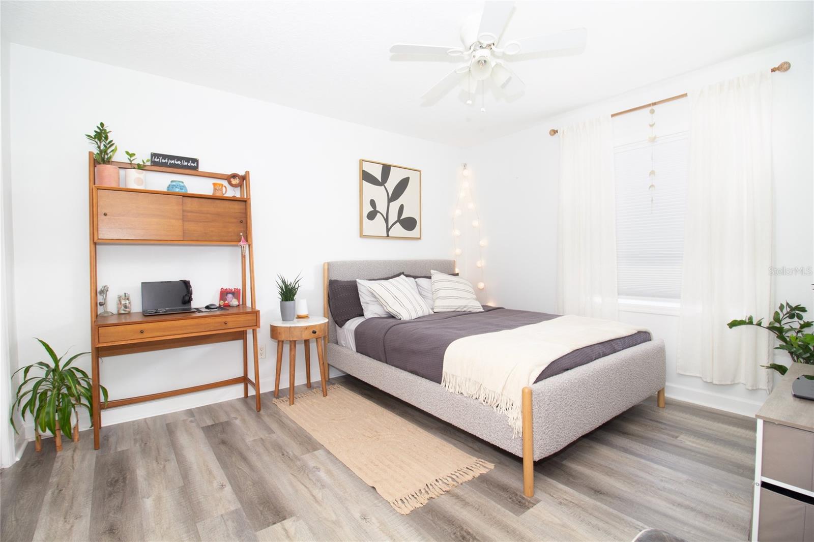 Image 13 of 33 For 5129 Salmon Drive Se A