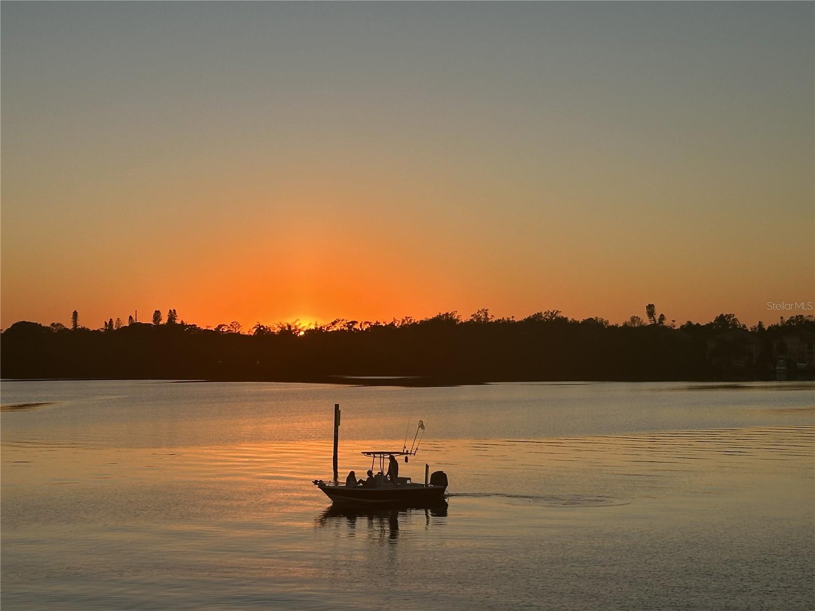 Image 29 of 33 For 5129 Salmon Drive Se A