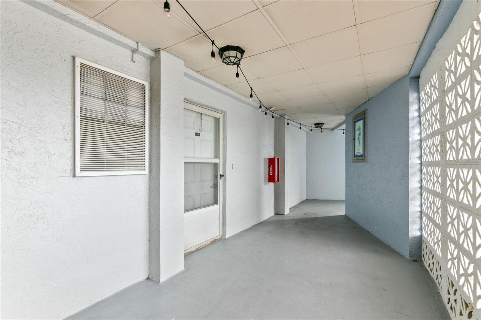 Image 3 of 36 For 4939 Floramar Terrace 208