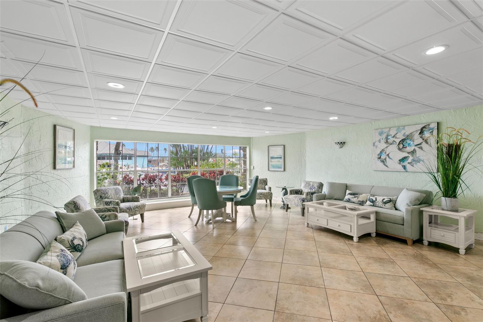 Image 31 of 36 For 4939 Floramar Terrace 208