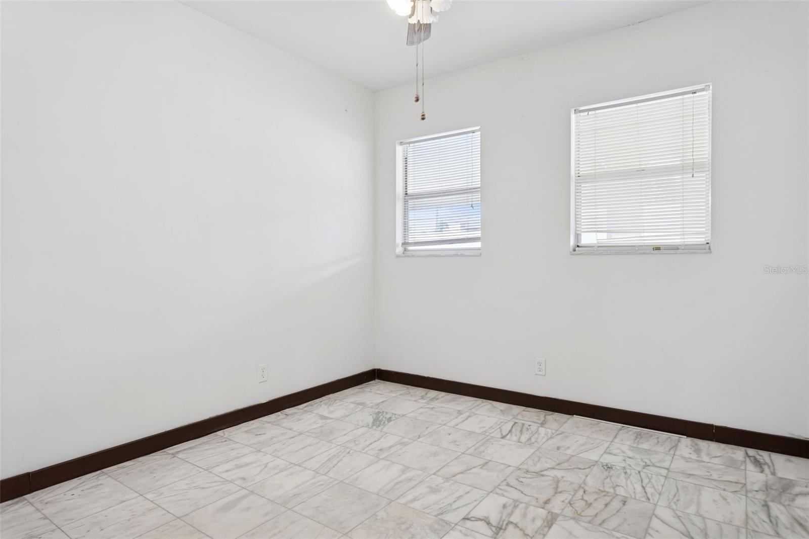 Image 11 of 28 For 420 Chippewa Avenue