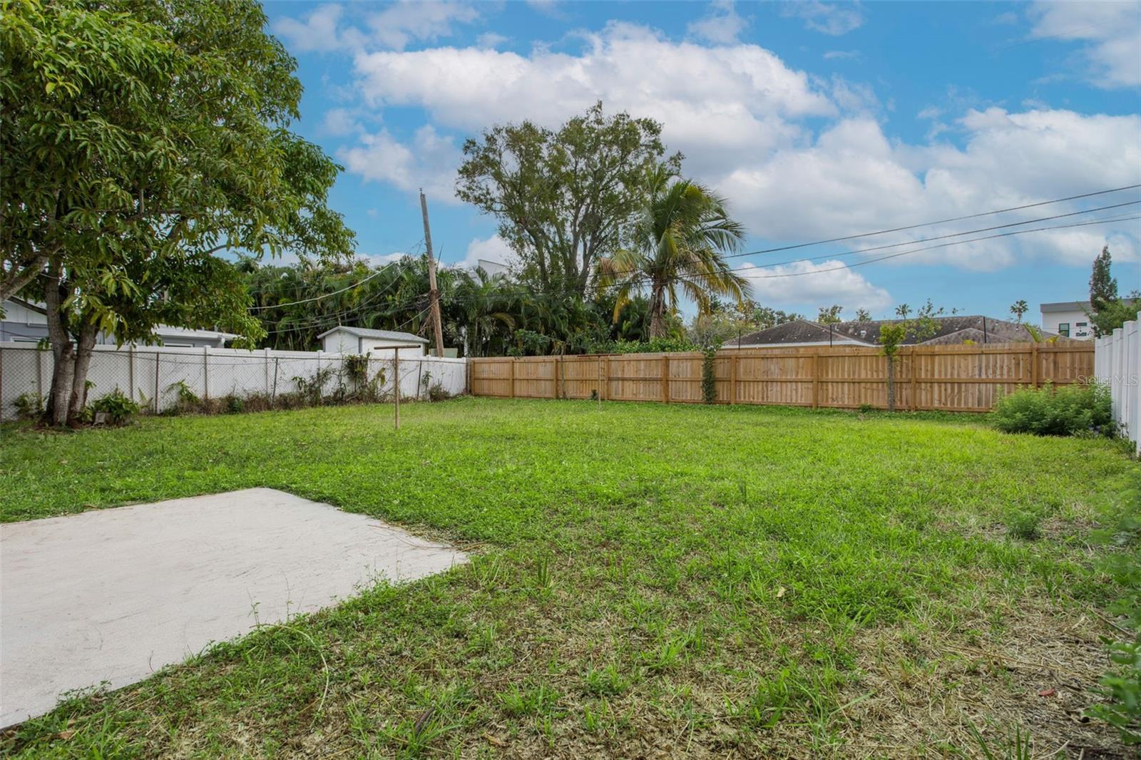 Image 18 of 28 For 420 Chippewa Avenue