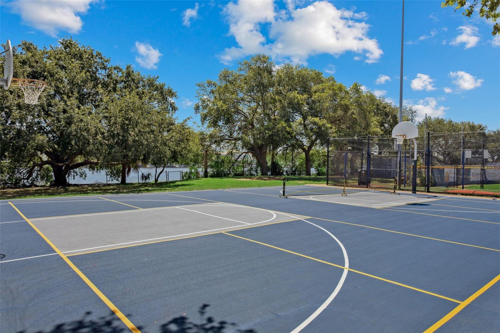 Image 26 of 28 For 420 Chippewa Avenue