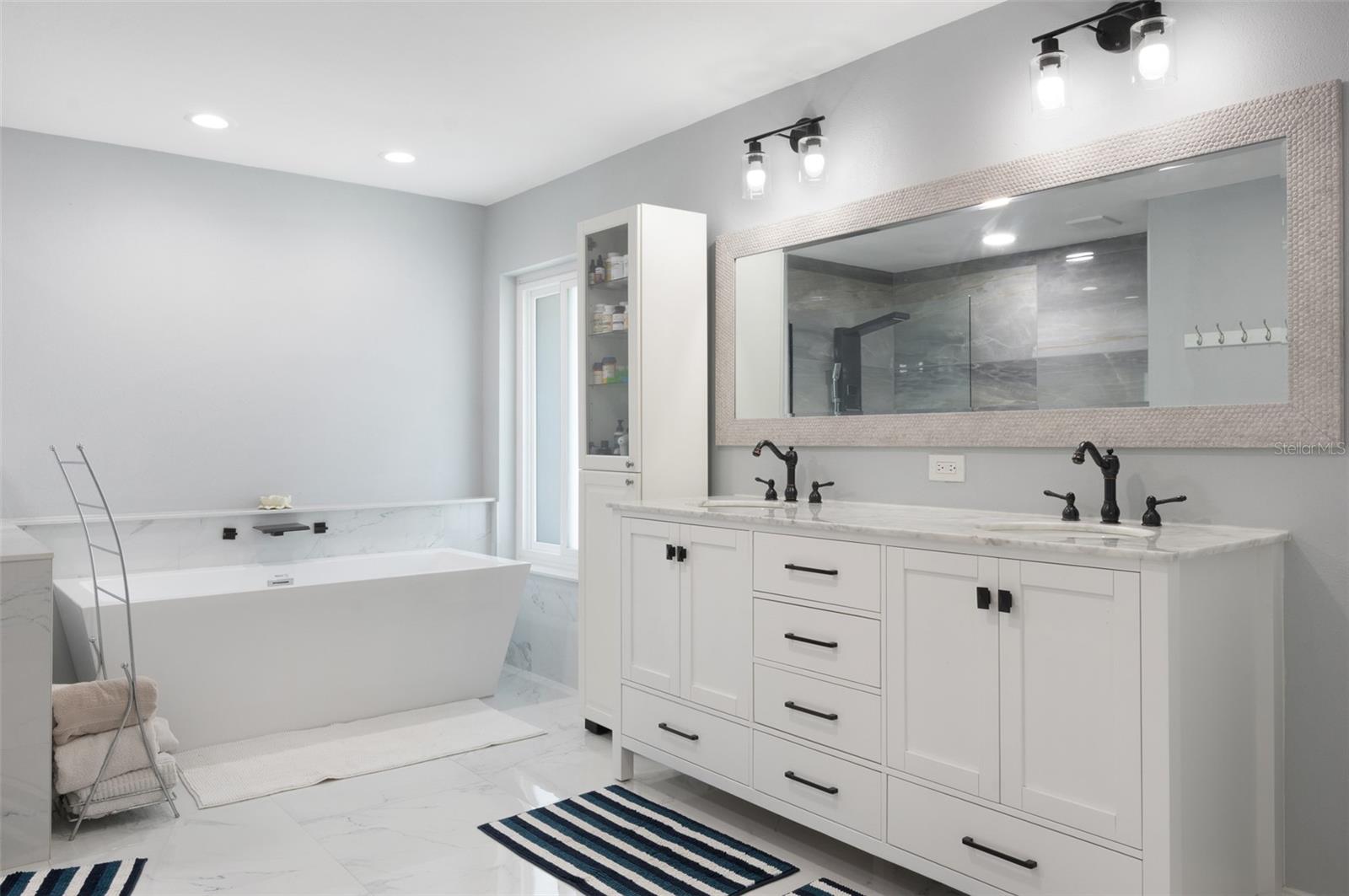 Image 23 of 41 For 1467 Ridge Top Way