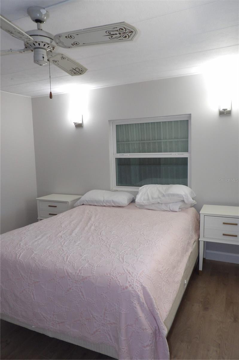 Listing photo id 11 for 6608 Roosevelt Drive