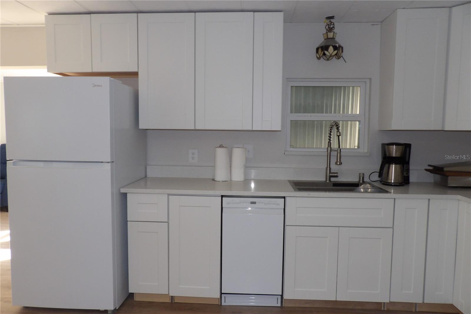 Listing photo id 7 for 6608 Roosevelt Drive