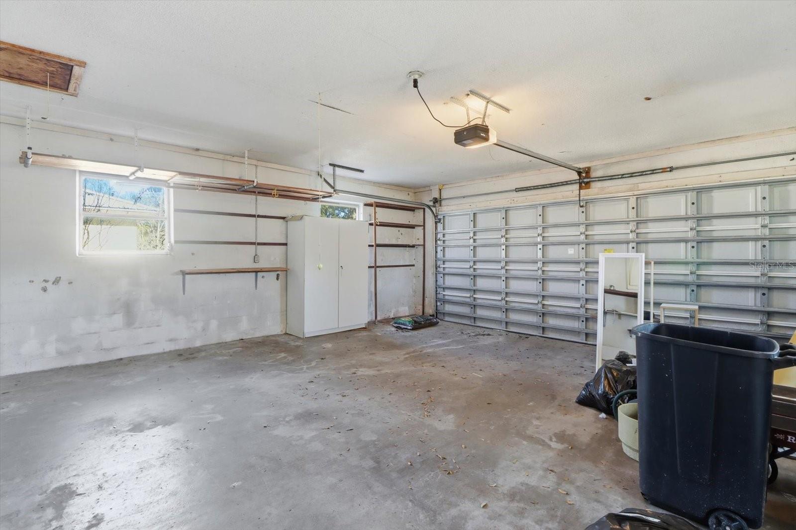 Image 32 of 52 For 870 Country Club Drive