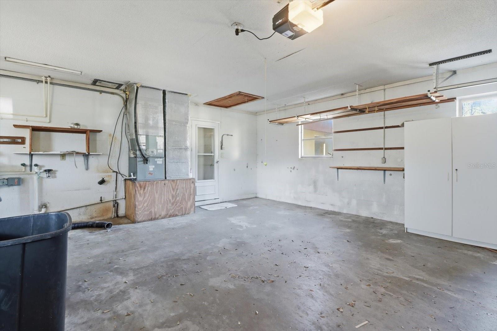 Image 33 of 52 For 870 Country Club Drive