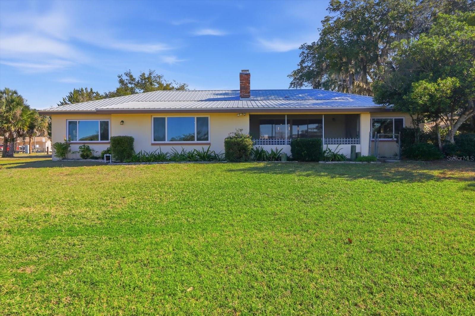 Image 38 of 52 For 870 Country Club Drive