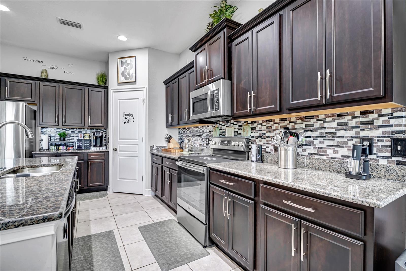 Image 12 of 51 For 2806 Saint Isabel Street