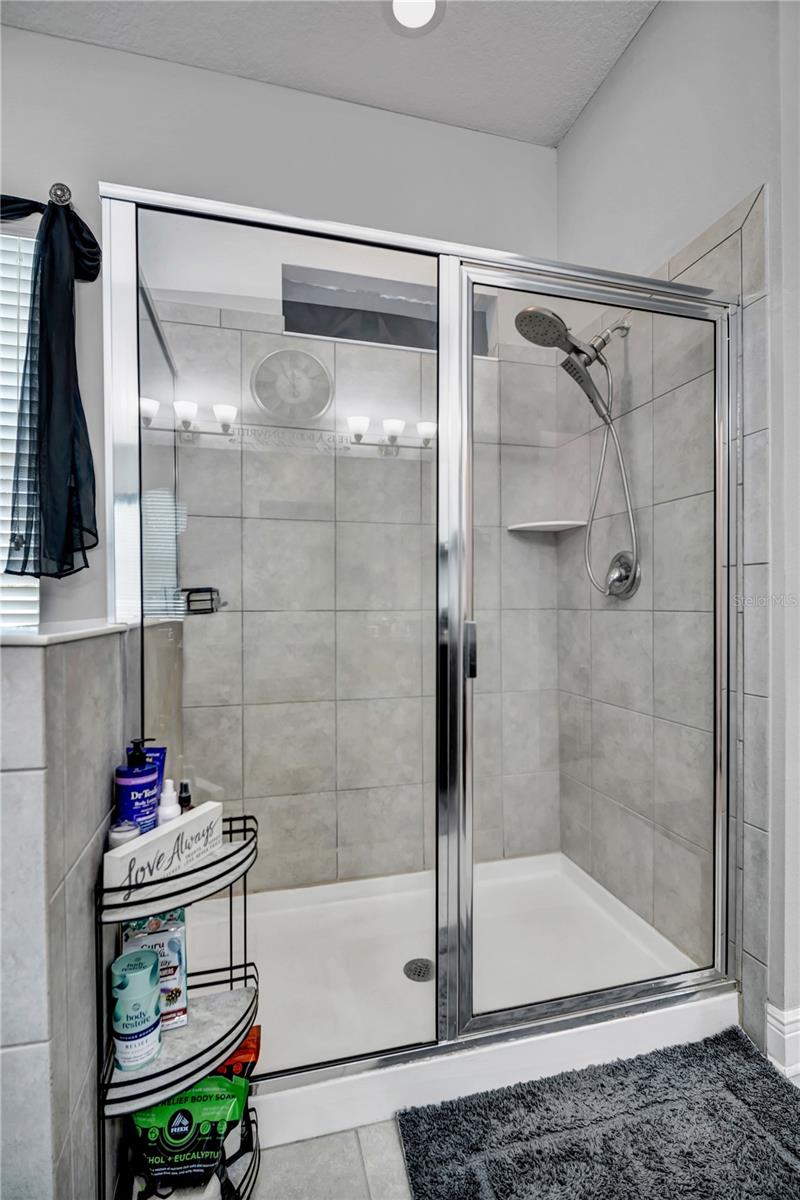 Image 32 of 51 For 2806 Saint Isabel Street