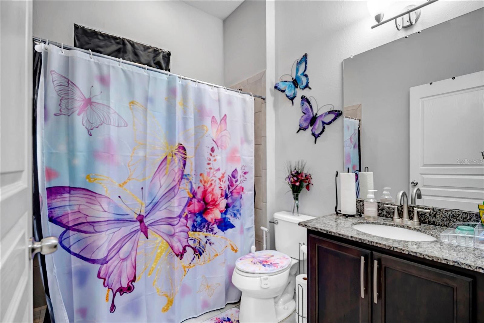 Image 36 of 51 For 2806 Saint Isabel Street