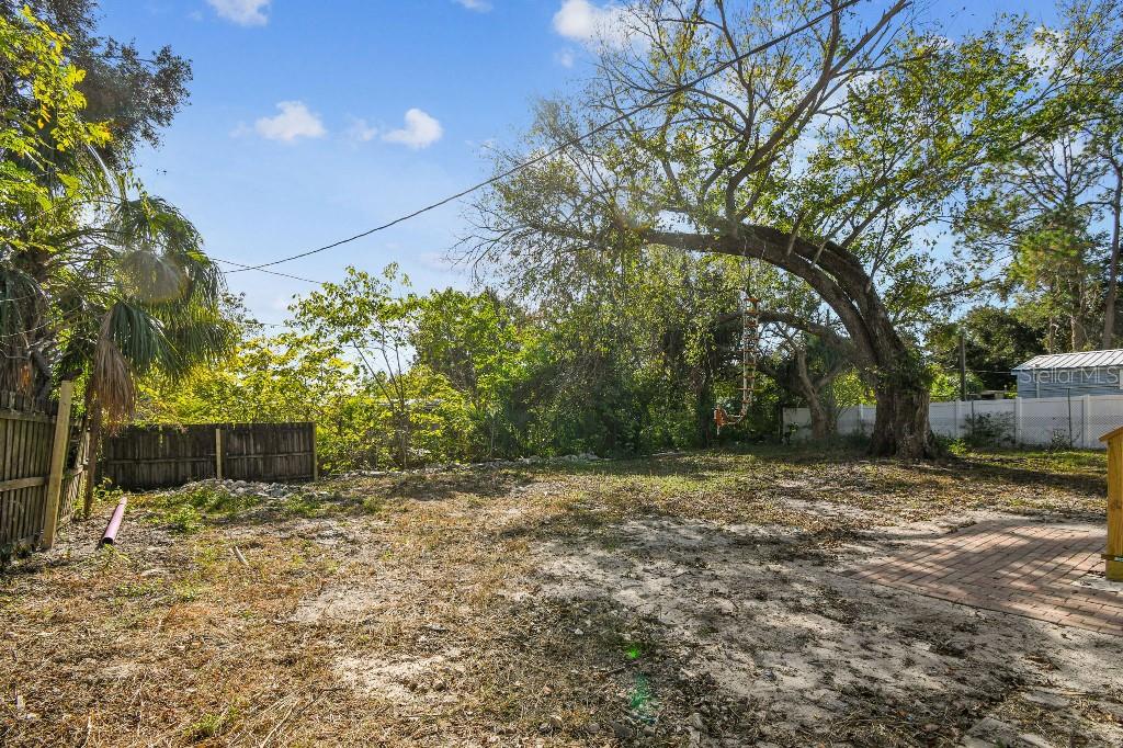 Image 10 of 60 For 7019 50th Avenue S