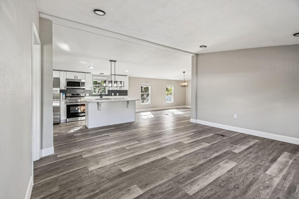 Image 16 of 60 For 7019 50th Avenue S