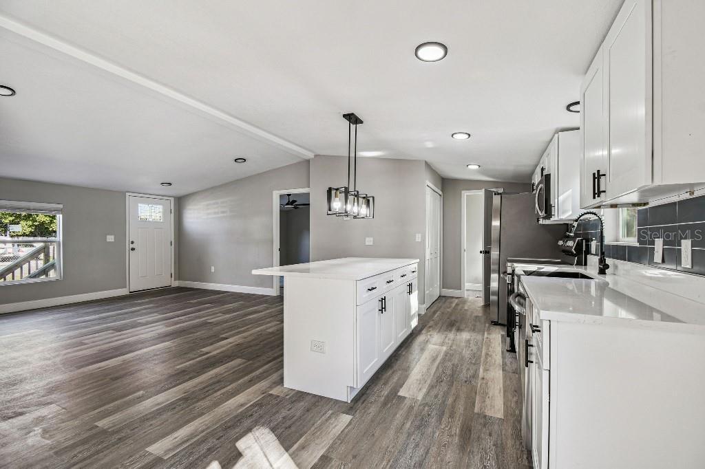 Image 20 of 60 For 7019 50th Avenue S