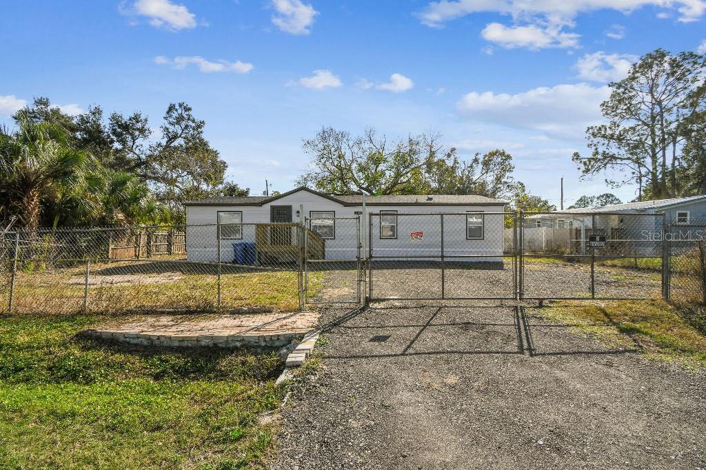 Image 3 of 60 For 7019 50th Avenue S