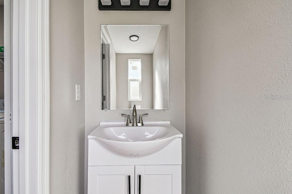 Image 47 of 60 For 7019 50th Avenue S