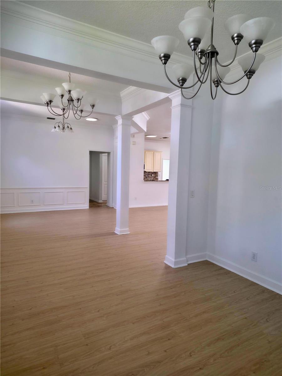 Image 7 of 43 For 19111 Fern Meadow Loop