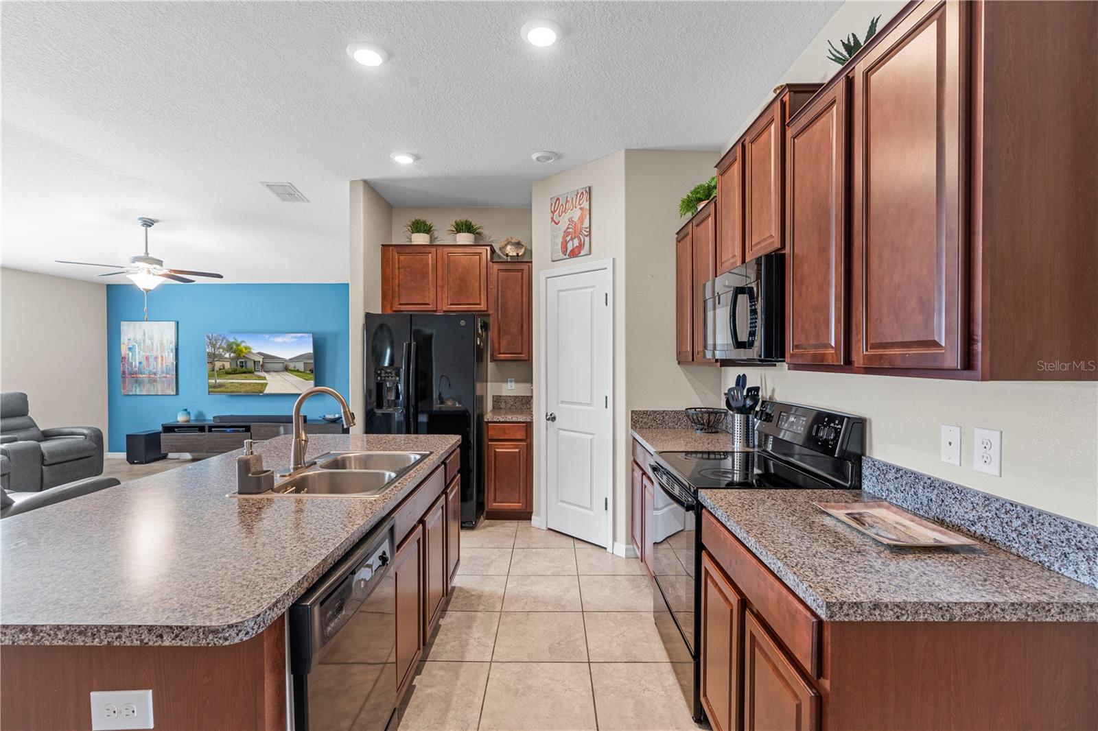 Image 13 of 48 For 17110 White Mangrove Drive