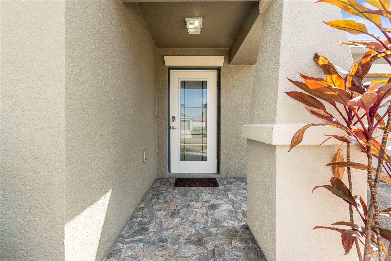 Image 8 of 48 For 17110 White Mangrove Drive