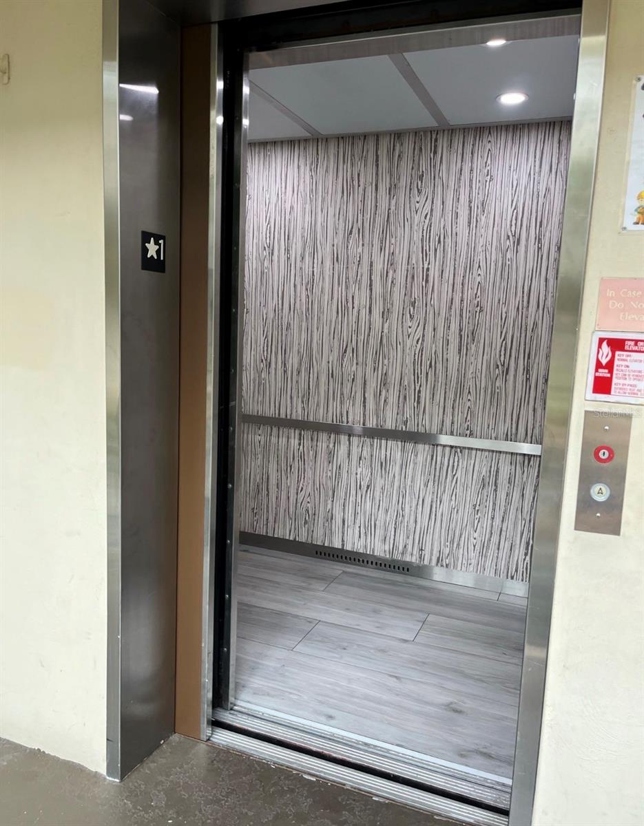 Image 4 of 13 For 5130 Las Verdes Circle 305