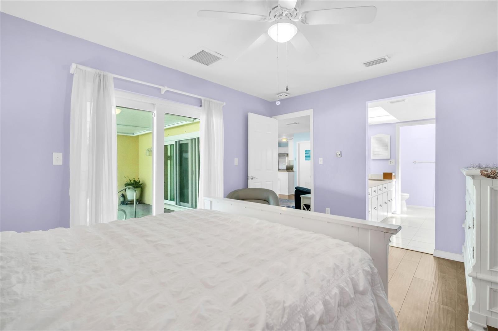 Image 12 of 36 For 6494 59th Court N