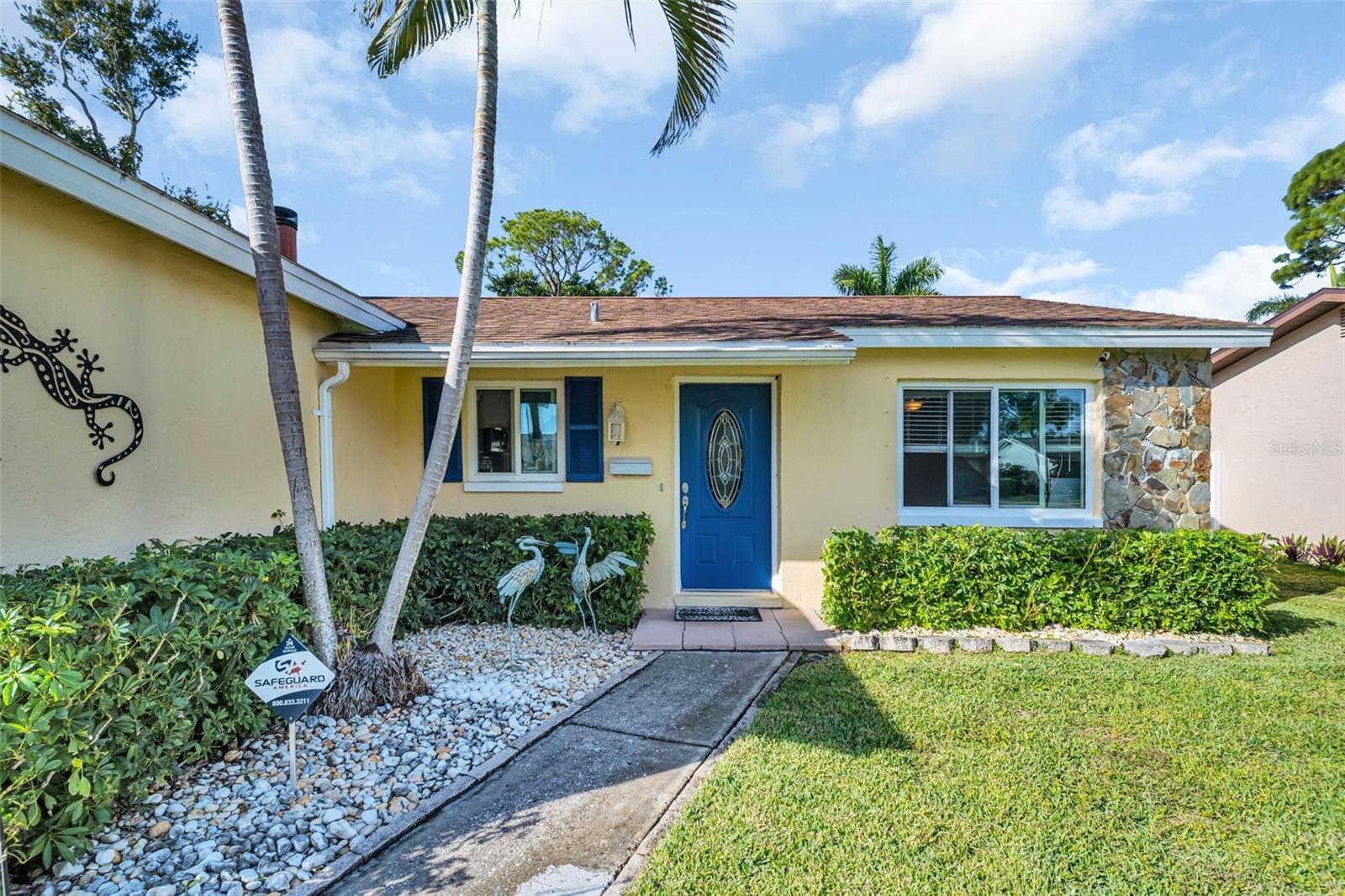 Image 2 of 36 For 6494 59th Court N