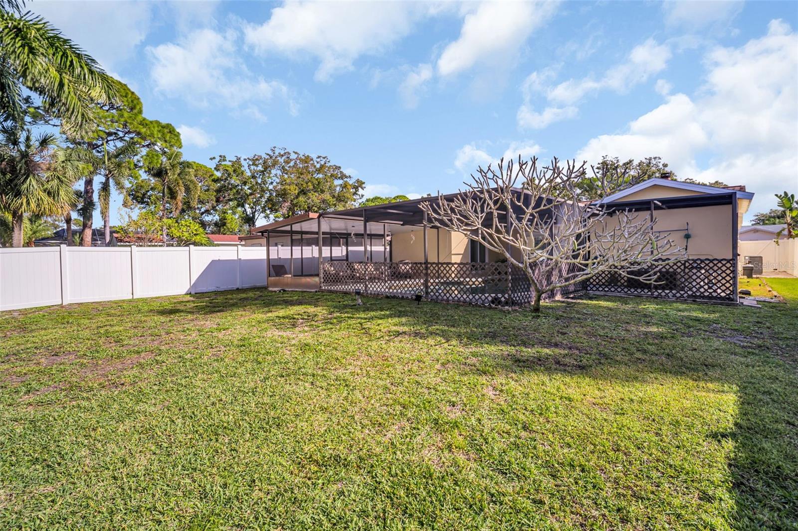 Image 28 of 36 For 6494 59th Court N