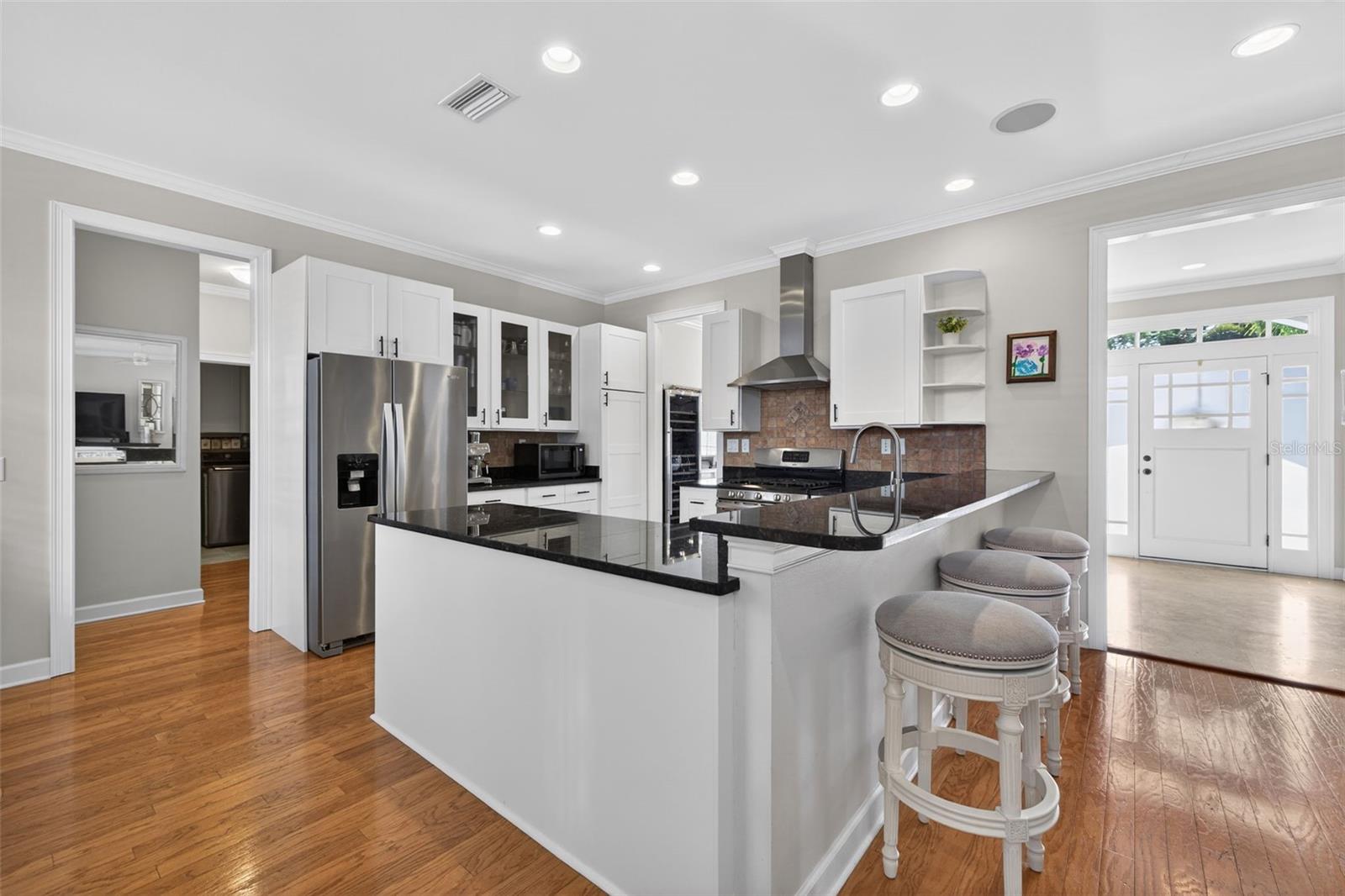 Image 10 of 52 For 3117 Euclid Avenue