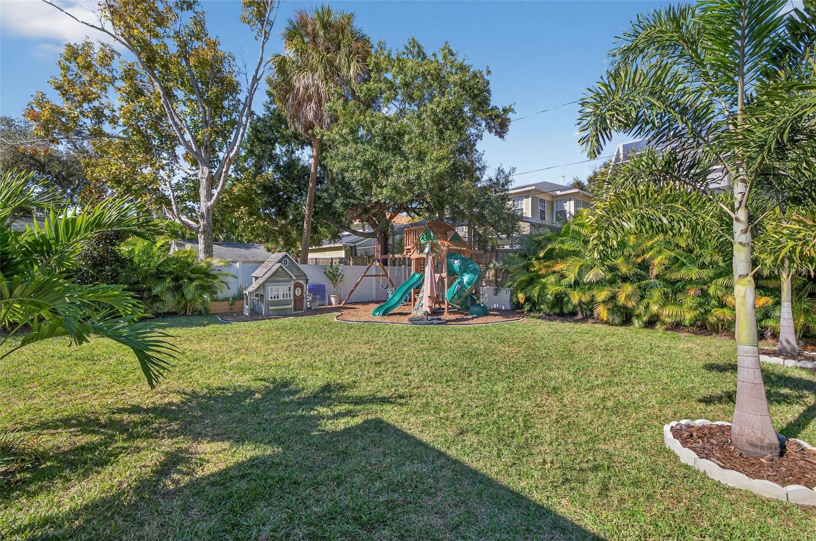 Image 37 of 52 For 3117 Euclid Avenue