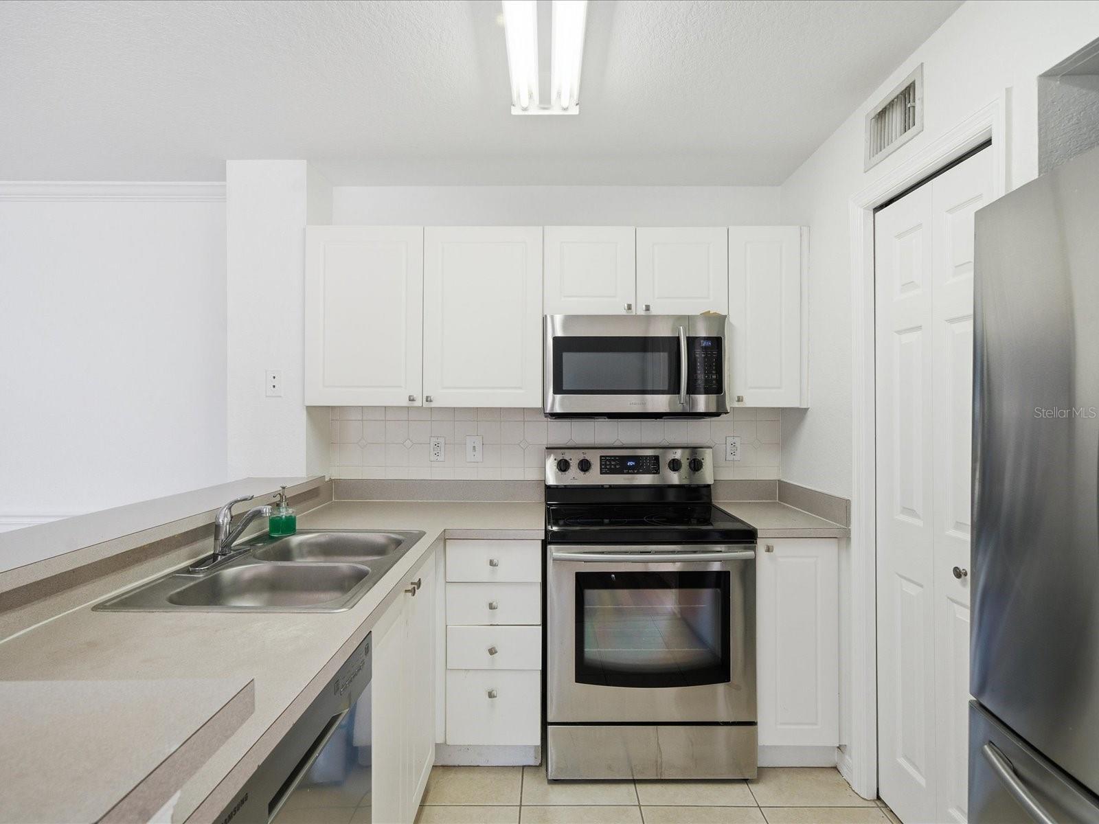 Image 17 of 44 For 4209 Woodstorks Walk Way 1204