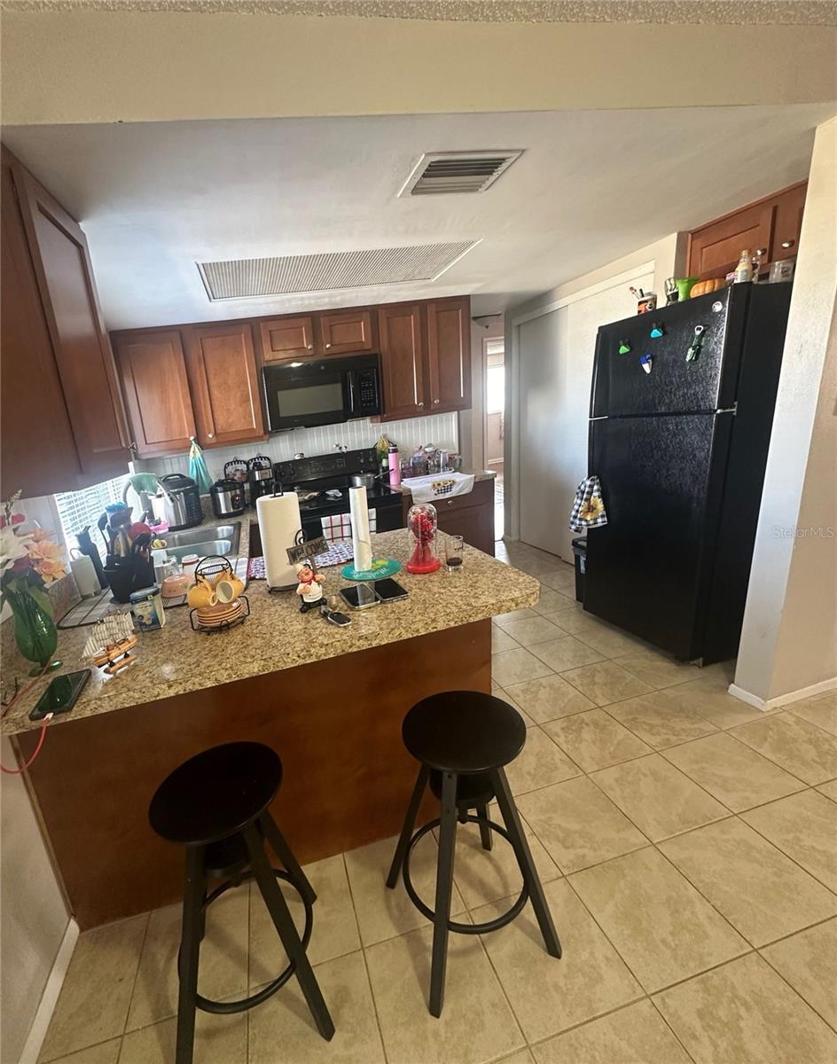 Image 16 of 30 For 3347 Roxbury Drive