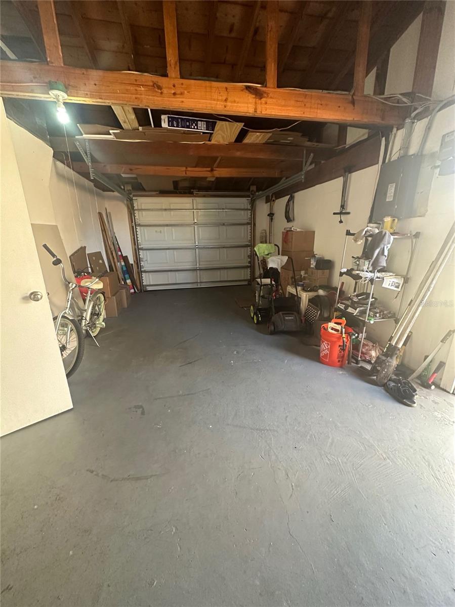 Image 25 of 30 For 3347 Roxbury Drive