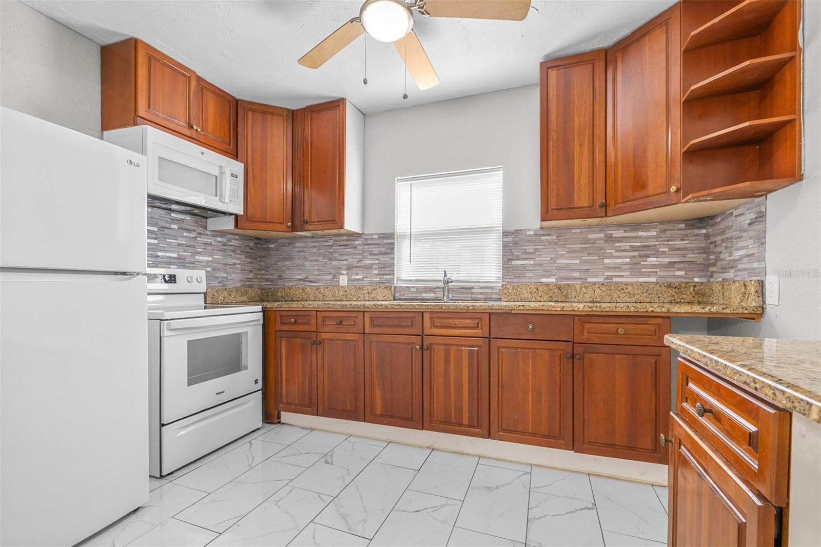 Image 17 of 54 For 440 L B Brown Avenue