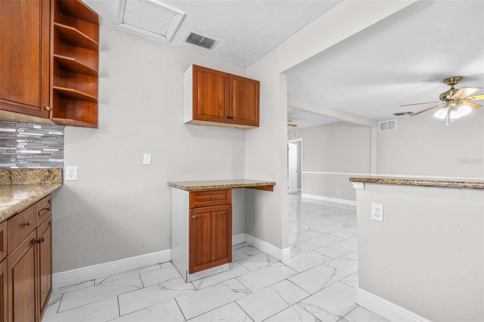 Image 19 of 54 For 440 L B Brown Avenue