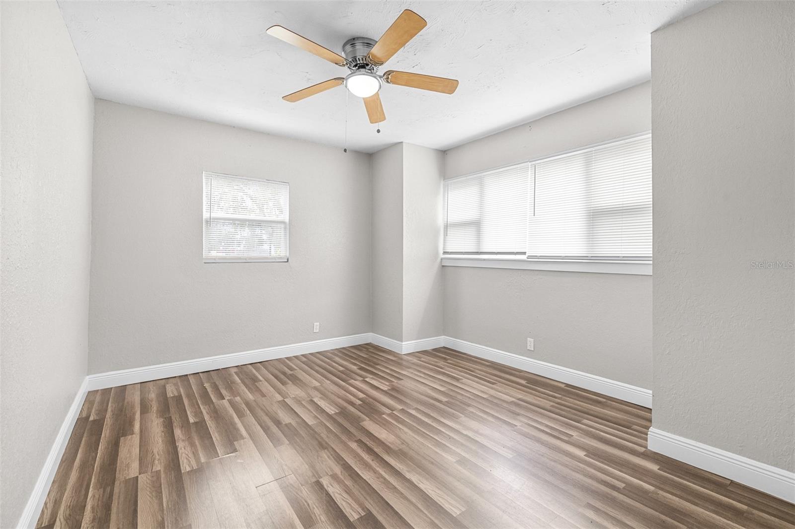 Image 30 of 54 For 440 L B Brown Avenue