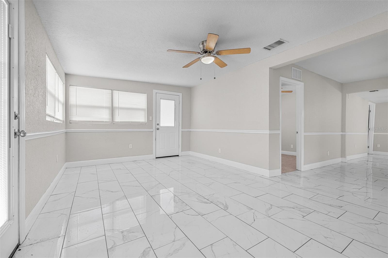 Image 7 of 54 For 440 L B Brown Avenue