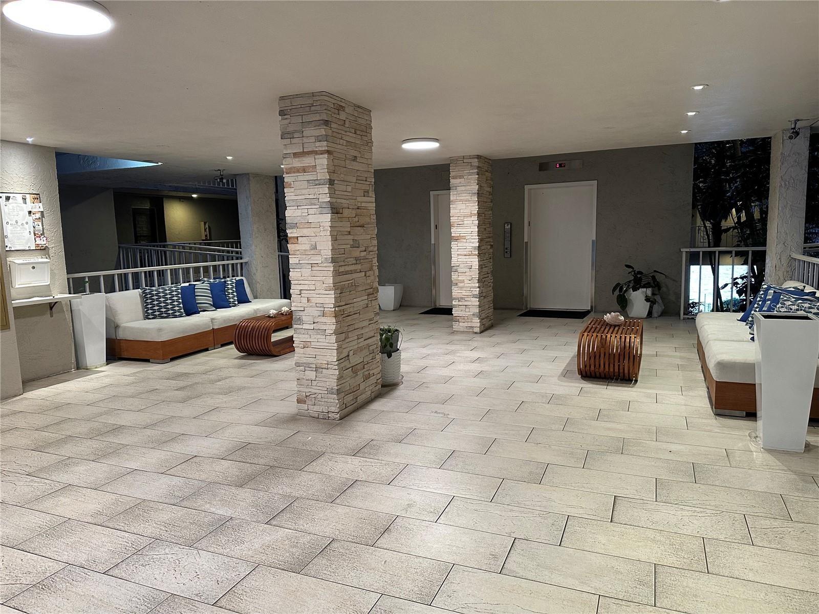 Image 3 of 28 For 500 Osceola Avenue 403