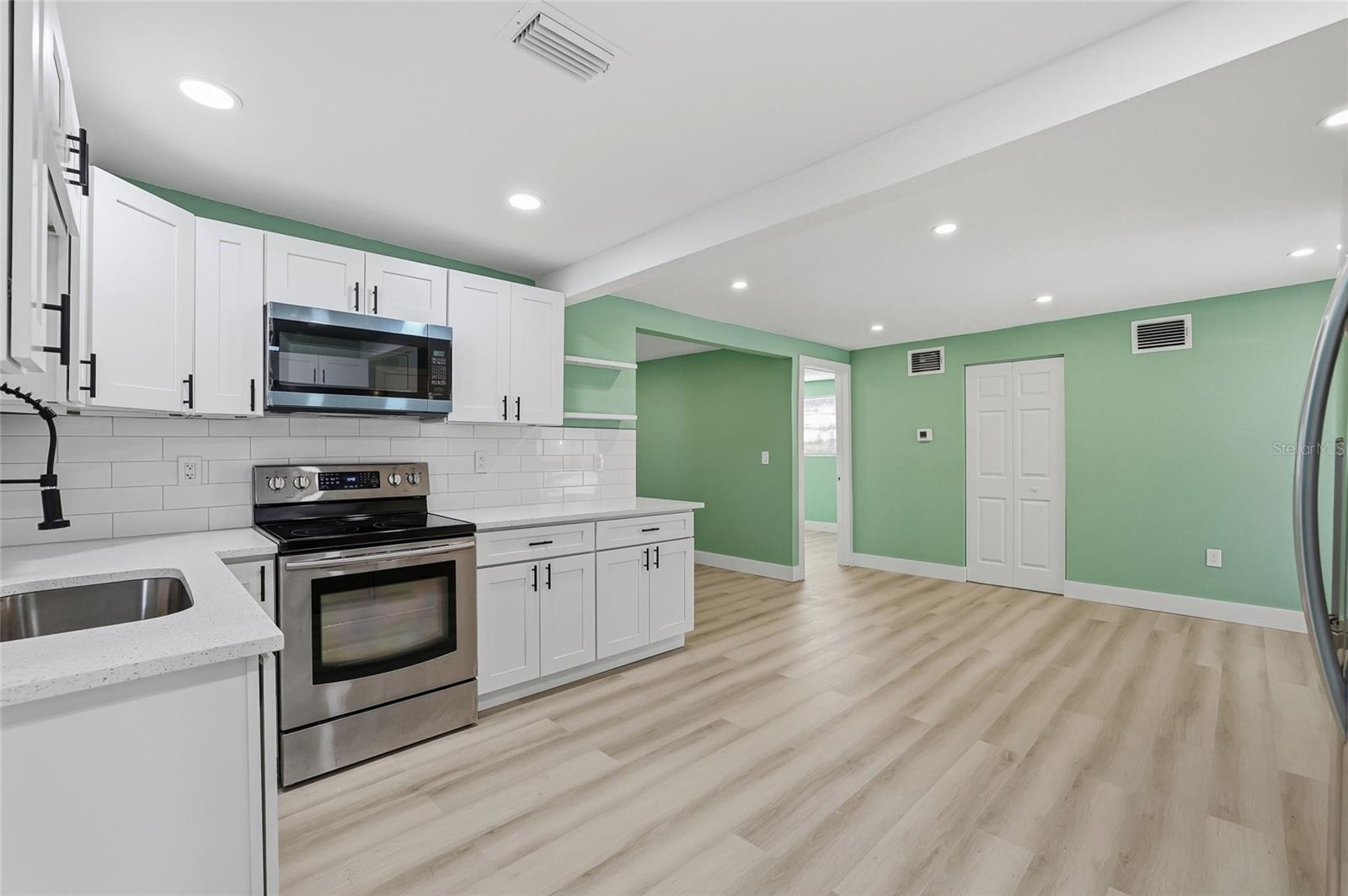 Image 14 of 41 For 12313 Taliaferro Avenue