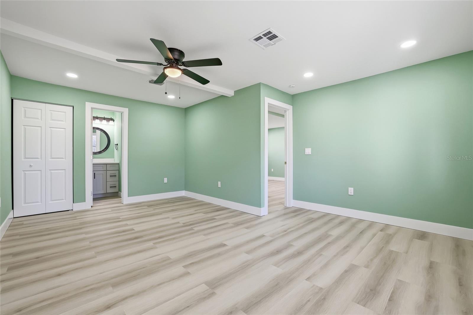 Image 20 of 41 For 12313 Taliaferro Avenue