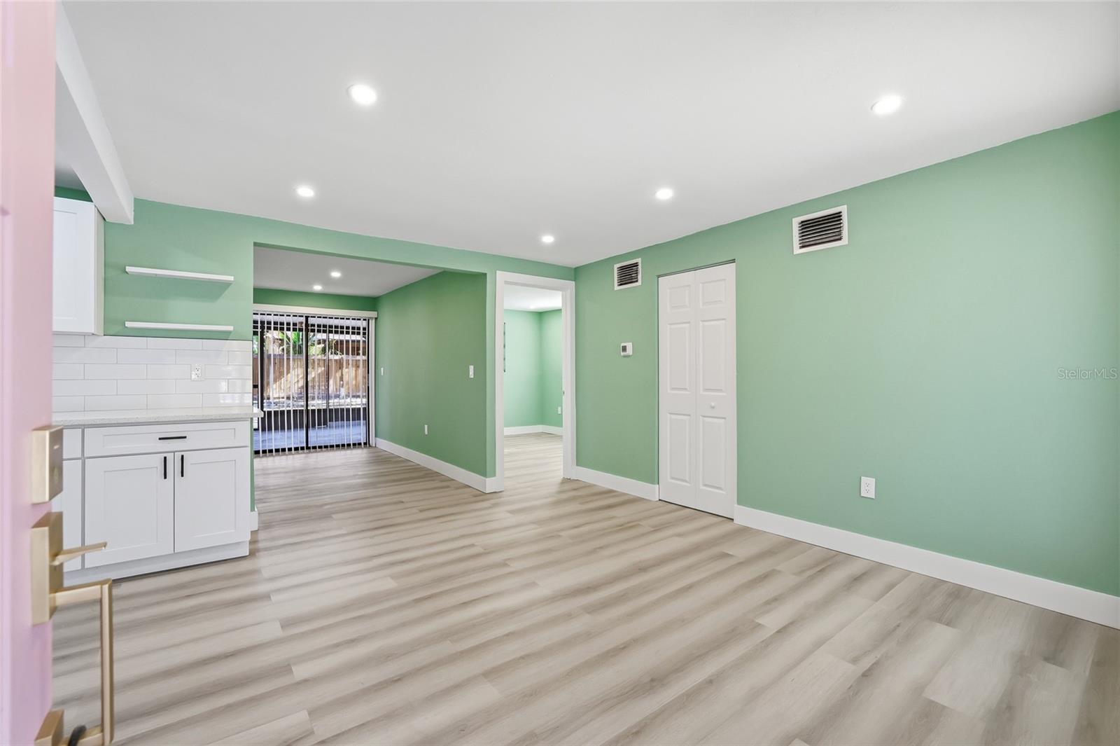 Image 31 of 41 For 12313 Taliaferro Avenue